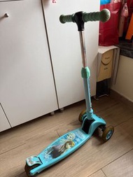 Disney Frozen scooter 冰雪奇緣滑板車 Frozen 三輪滑板車