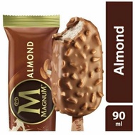 Wall's es krim Magnum kacang almond 90 ml