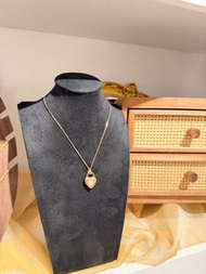 GIVENCHY金色心形吊墜項鍊