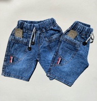 Celana pendek jeans anak motif bendera