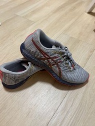 asics 運動鞋