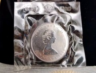 1988年加拿大 （首枚楓葉銀幣）
