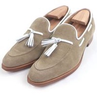 รองเท้าโลฟเฟอร์หนังกลับมีพู่ รุ่น 5800 Alderney จาก CROCKETT & JONES สภาพเยี่ยม สั่งทำพิเศษโดย BEAMS