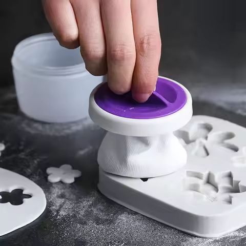 1pcs Fondant Sugar Cake Anti-stick Puff Flip Sugar Paste Powder Sprinkle Flour Starch Puff Cake Baki