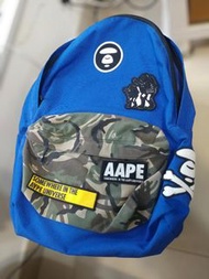 AAPE x BAPE 藍色迷彩背囊