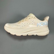 Hoka One One Clifton 9