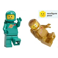 idea227 idea230 Lego 21358 - Classic Space Dark Turquoise Pearl Gold Space Man Astronaut Minifigure 