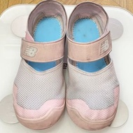 New Balance 女童休閒運動鞋 23cm 鞋體優良且透氣舒適 略污請自行清潔，並自行加購鞋墊@qs16#