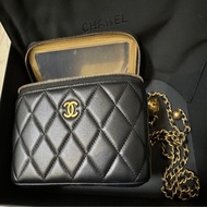 Chanel 金球長盒子