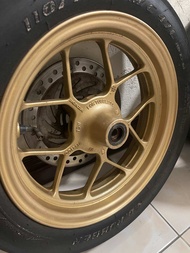 ล้อแม็คหน้า สีทอง Msx  Msx SF แท้ พร้อมยาง มือสอง