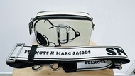 MARC JACOBS × PEANUTS Snoopy Collaboration camera bag 史路比斜袋