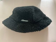 Ellesse 黑色漁夫帽