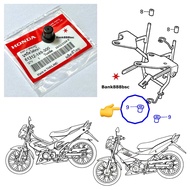 ยางรองโครงเหล็กหน้ากากหน้า (ตัวล่าง) Dash  Sonic Nova  Tena  HONDA:(61312-149-300) [แท้ศูนย์ 100%]