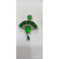 jade pendent with certificates