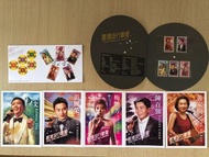 2005年香港流行歌星特別郵票包括精美紀念套摺，明信片卡5張和首日封（羅文，張國榮，梅艷芳，陳百強和黃家驅）