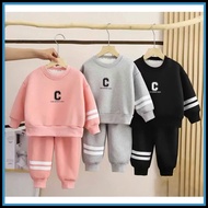 Autumn-winter fleece clothing set for children 14-45kg model C FALL-Winter. Stretchy, warm material.