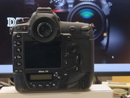 Nikon D5, XQD 版