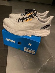 Hoka Arahi 6 10D one one