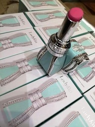 #韓國 #korea #Ladykin #蝴蝶結 
🎀只需要$89.. 購買兩支$165
#明星 #Tiffany
變色潤唇膏