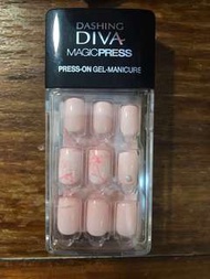 Dashing Diva gel nails