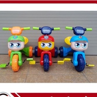 Ant 3-wheeled bicycle with glowing wheels with music and lights