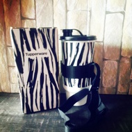 Ready stock -tupperware safari tumbler 900ml come with strap