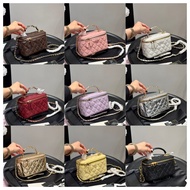 Handle Cosmetic Box Bag Classic Diamond Genuine Leather Premium Female Bag Matching Box CH888888-202