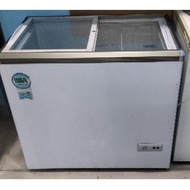 Freezer RSA XS-200 Slide Glass Kaca, Kapasitas 171 Liter, 159 Watt, SECOND SIAP PAKAI, Tangerang (Bekas)