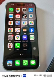 二手iphone 15 plus 藍色128gb,香港版本,雙SIM卡,沒保養,電池98%,機身新凈,全部功能,屏幕,面容FaceID正常,全原裝零件,沒任何維修