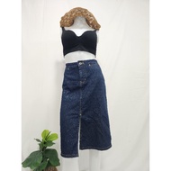 New Compared To Hand 1 Brand GAP Stretch Denim Waist 27 "-28" Secondhand Skirt. Vintage Imported USA