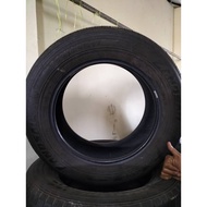 TYRE SECOND 225 65 17
