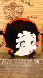 Betty Boop/貝蒂娃娃陶瓷展示紀念盤（暇疵品出售）：貝蒂娃娃 收藏 卡通 懷舊 展示盤 陶瓷 公仔 玩偶 禮品