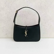 Saint Laurent (YSL) hobo 黑色