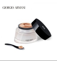 Armani 黑鑰匙素顏霜50ml  兩隻色：01#，02#