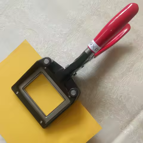 Hand Held ID Card License Picture Punch 25x35mm 30x40mm 35x45mm 40mm x 60mm 50x70mm Passport Photo C