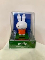 Miffy 太陽能搖頭公仔
