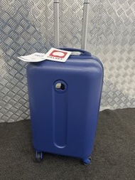 New： 血虧出售：Delsey 20 吋行李箱；Delsey 20 inch luggage for handcarry 55 x 35 x 25cm