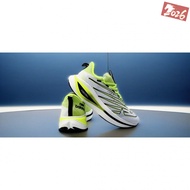 New Balance NB FuelCell SC Elite V3 - Knit Mesh Marathon Running Shoe with Cushioned Carbon Plate