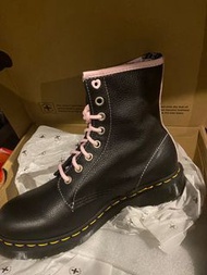 Dr Martens