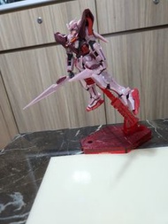 已砌高達模型