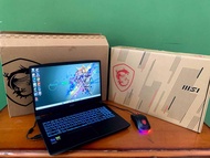 LAPTOP GAMING MSI KATANA GF66 like new