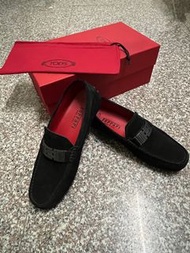 Tod's x Ferrari 法拉利聯名款 黑紅配色 鐵釦 豆豆鞋 休閒鞋 男裝 男鞋  歐洲精品