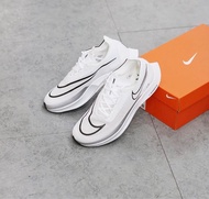 Nike zoomx streakfly 馬拉松男款跑鞋🏃