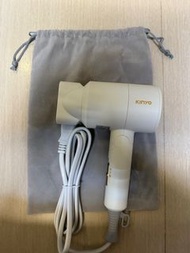 KINYO雙電壓折疊負離子吹風機 (KH)110V/220V 國際電壓  收納袋 折疊 負離子