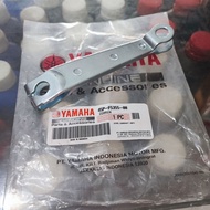 Original Yamaha Genuine Part 45P Byson Brake Thigh