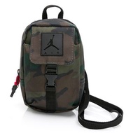 JORDAN Multi Purpose Bag 多功能兩用小包 腰掛包 斜背包 迷彩色