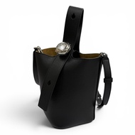 สภาพดีเยี่ยม★LOEWE โลเว่ AANBBBMX31 กระเป๋าบัคเก็ต Pebble ขนาดมินิ หนังซอฟต์เกรนคาร์ฟ อะนาแกรม 2WAY 