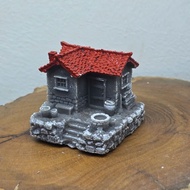 Silly roof house model code 76