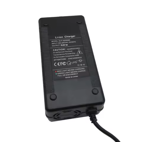 33.6V 5A 3A Lithium Battery Charger 28.8V 5A 29.6V 8S Li Ion 20AH 30AH Batterie Fast Charger DC Conn