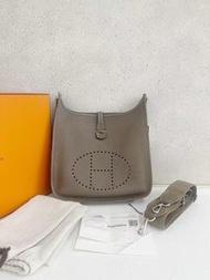 Hermes Evelyne 29